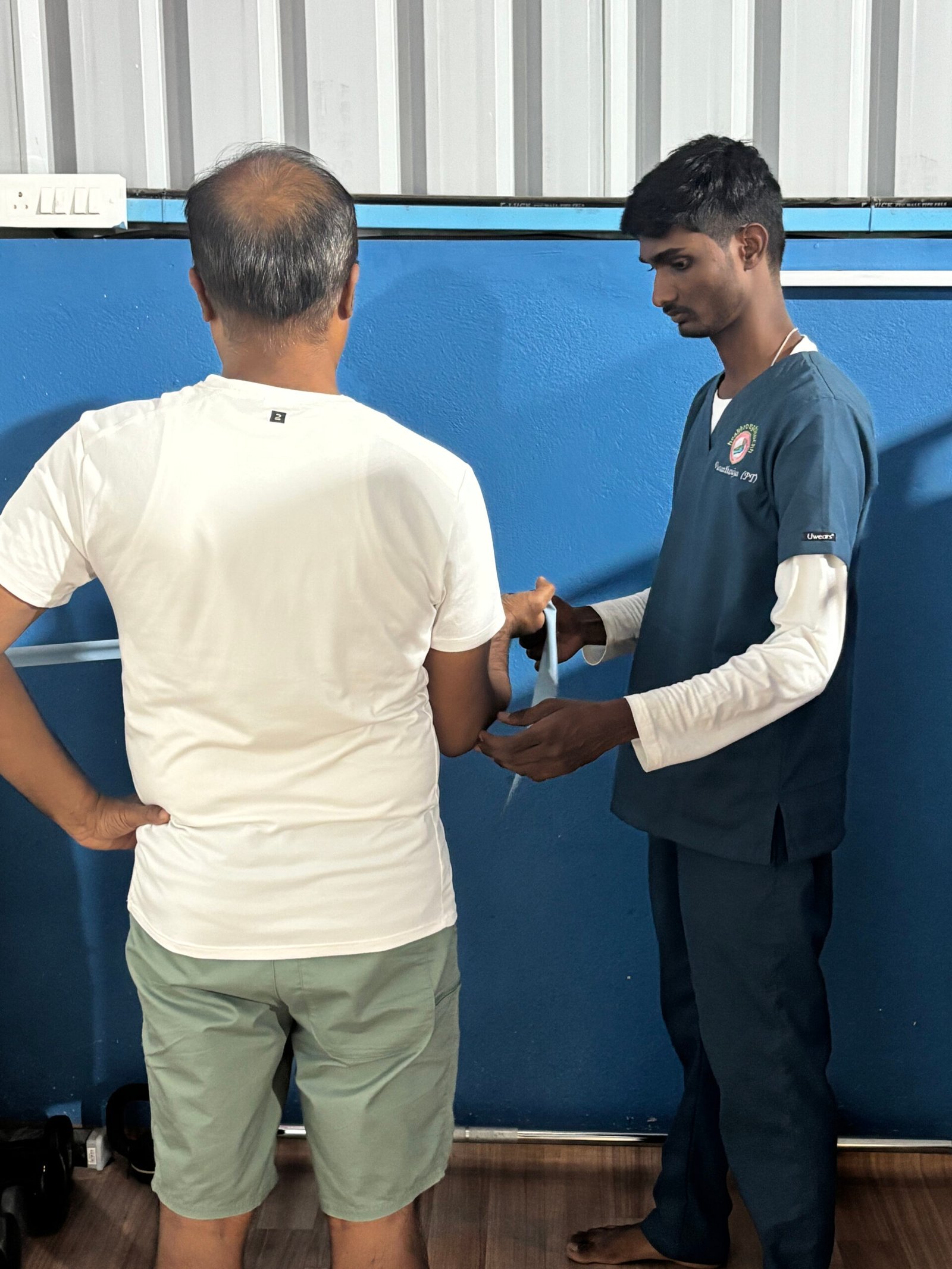 Orthopedic physiotherapy — hands-on assessment and joint care at Healthroughtouchh